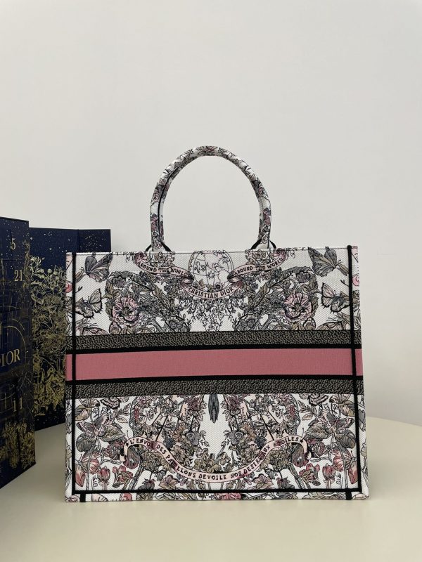 CHRISTIAN Dior Canvas Embroidered Medium - Image 6