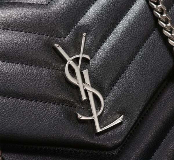 YSL loulou medium For Women - Image 4